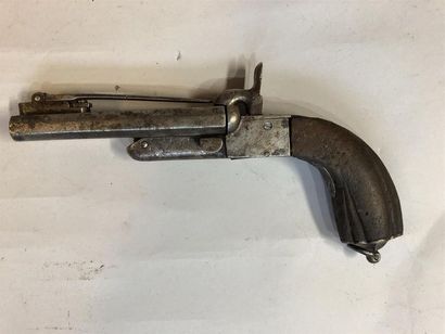 Lot de 3 armes de poing de défense (1 pistolet...