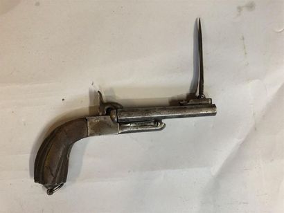 Lot de 3 armes de poing de défense (1 pistolet...