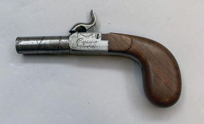 Pistolet à coffre et percussion par Cusson...