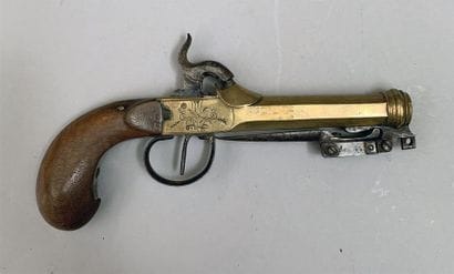 Pistolet de poche à percussion, à coffre...