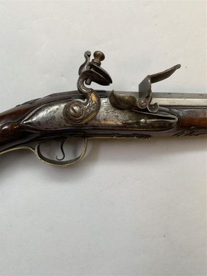 Grand pistolet à silex monté bronze, canon...