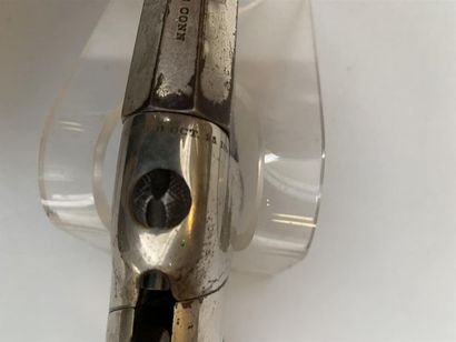 Rare pistolet de défense 