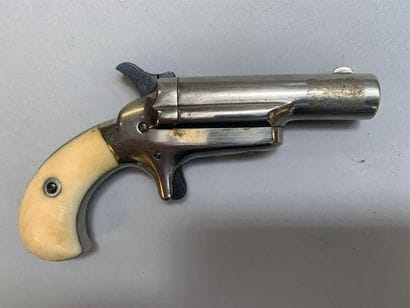 Rare et désirable pistolet de poche de défense...