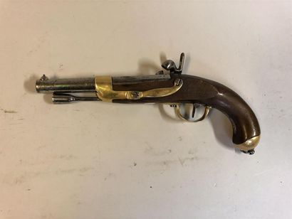 Pistolet français réglementaire de cavalerie...