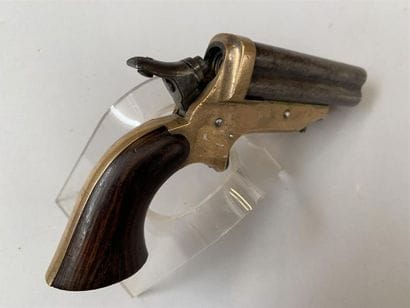 Derringer à 4 canons SHARPS. Carcasse bronze...
