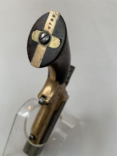 Derringer à 4 canons SHARPS. Carcasse bronze...
