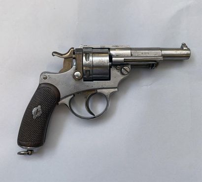 Revolver réglementaire français modèle 1873...