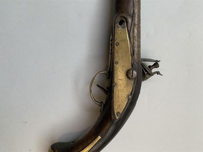 Lot de deux pistolets composites décoratifs,...