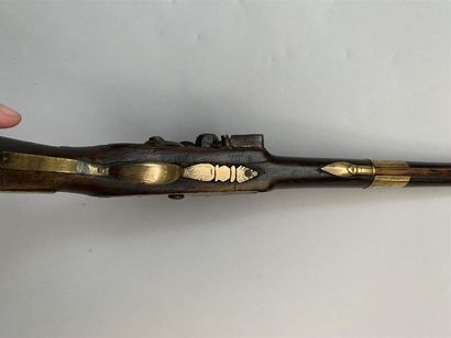 Lot de deux pistolets composites décoratifs,...