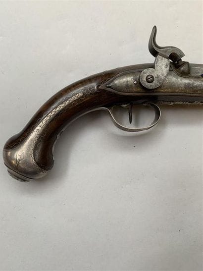 Pistolet issu d'un à silex modifié d'origine...