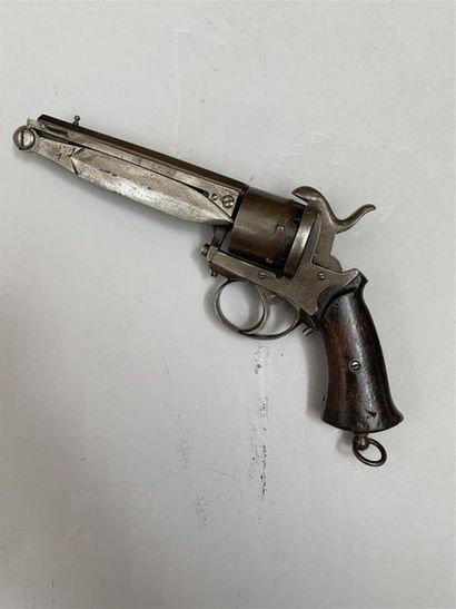 Revolver système Lefaucheux calibre 9mm à...