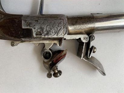 Somptueux mais sobre pistolet de gousset...