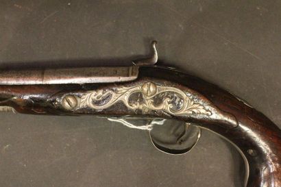 Pistolet anglais à percussion monté argent...
