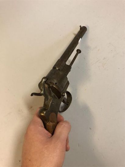 Revolver à broche système Lefaucheux valibre...