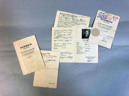 Lot de laissez-passer allemands divers pour...
