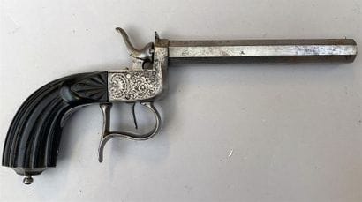 Pistolet calibre 6mm Flobert mono coup, système...