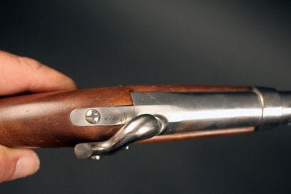 Pistolet réglementaire de gendarmerie à percussion...