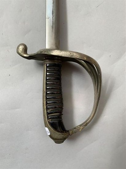 Sabre réglementaire d'Officier français modèle...