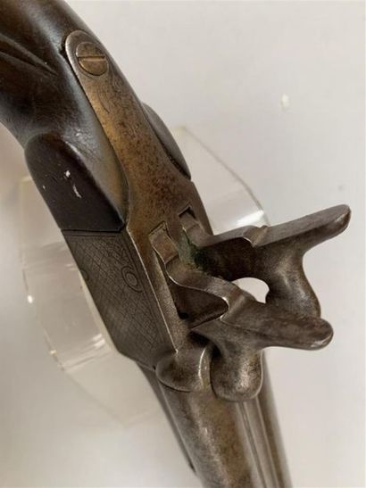 Pistolet à deux canons en table calibre 12mm...