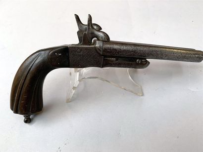 Pistolet à deux canons en table calibre 12mm...