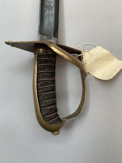 Sabre d'officier d'artillerie composite....