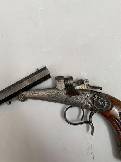 Intéressant pistolet de tir à système époque...
