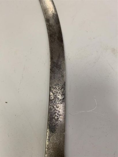 Joli sabre à la mameluk, monture en bronze...