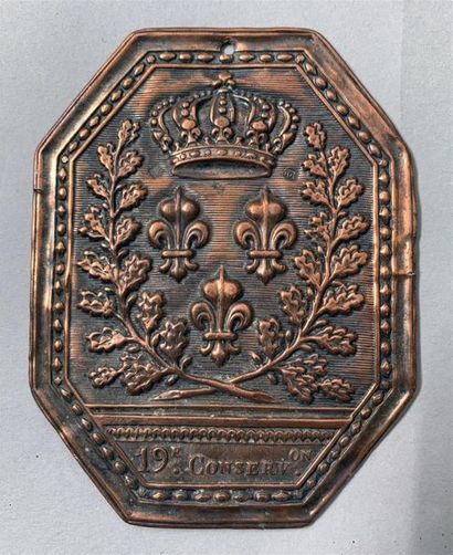 Lot de cuivreries (4 pièces) : une plaque...