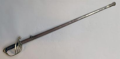 Lot de trois sabres français comprenant :...