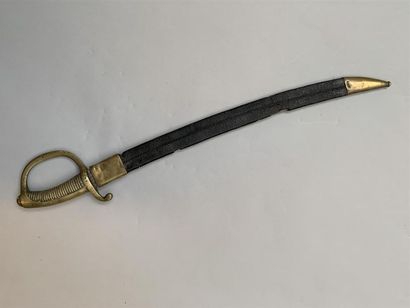 Lot de trois sabres français comprenant :...