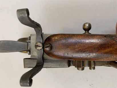 Fascinant et inhabituel briquet de table...