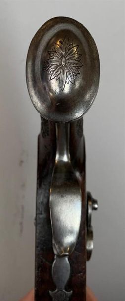 Pistolet à percussion par Guizon-Chabat à...