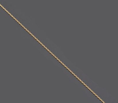 18 k (750 thousandths) yellow gold chain.

Weight:...