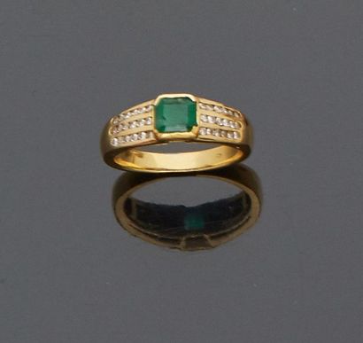 18 k (750 thousandths) yellow gold ring set...