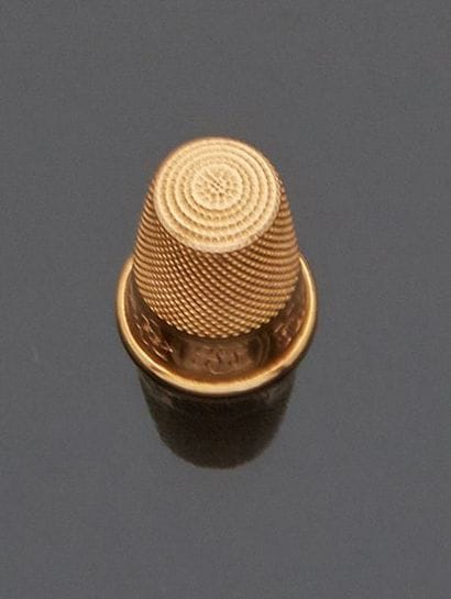 18 k (750 thousandths) yellow gold dressmaker's...