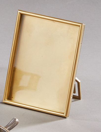 CARTIER

Rectangular satin vermeil photo...