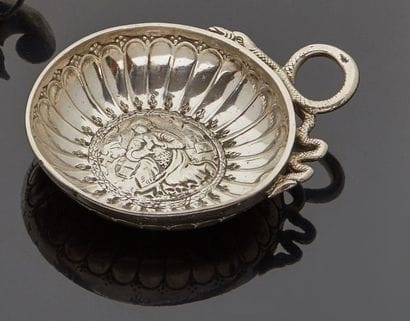 PARIS 1721 - 1722

Silver wine cup, snake...