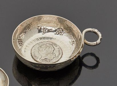 Snake handle silver wine cup decorated with...