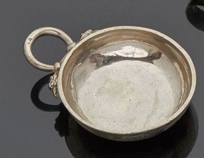 CHATELLERAULT 1781 - 1789

Silver wine cup...