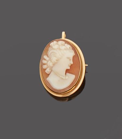 18 k (750 thousandths) yellow gold cameo...