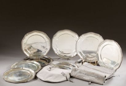 PUIFORCAT Paris

Set of 10 silver plates...