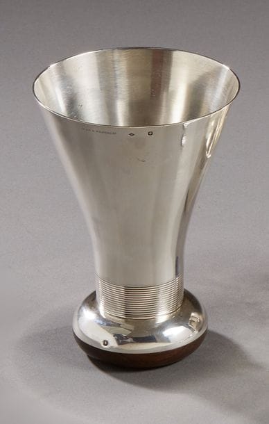 Jean E. PUIFORCAT

Large silver timbale with...