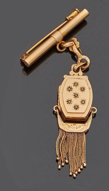 18 k (750 thousandths) yellow gold brooch...