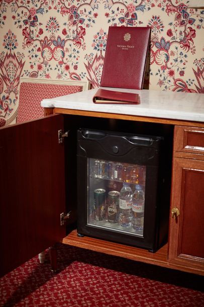 Minibar réfrigéré 40 litres en métal laqué...