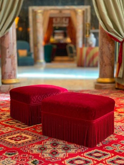 Paire de tabourets poufs rectangulaires garnis...