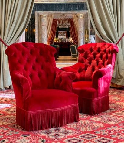 Paire de fauteuils confortables de style...
