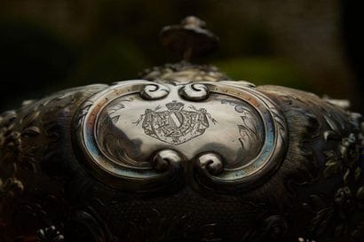 LE COINTE - A silver tea service with rich...