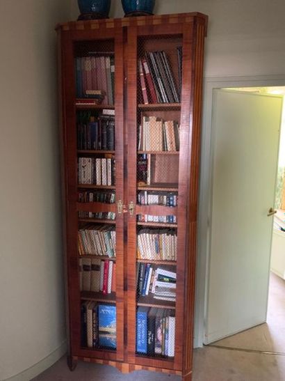 Bibliothèque en bois de placage ouvrant à...