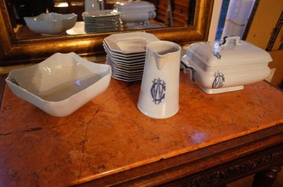 Ceramic table service part called 
