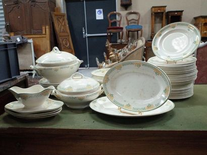 Longwy-Savigny earthenware serving set including...